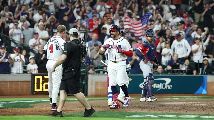Schwarber Sparks USA to 9-1 WBC Win Over Britain