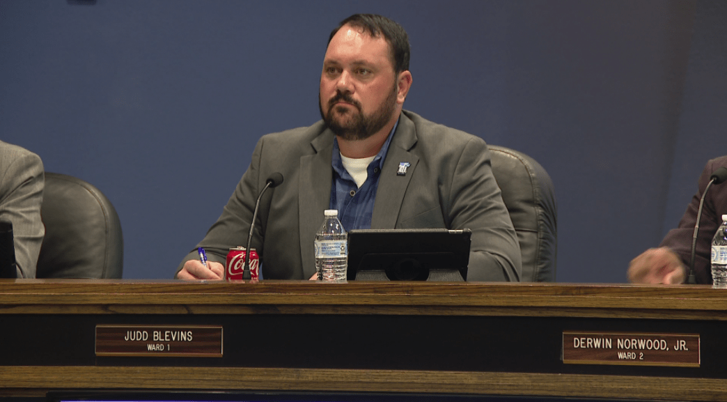 Featured image for "Enid, Oklahoma Voters Remove City Council Member with Controversial Ties in Recall Election"