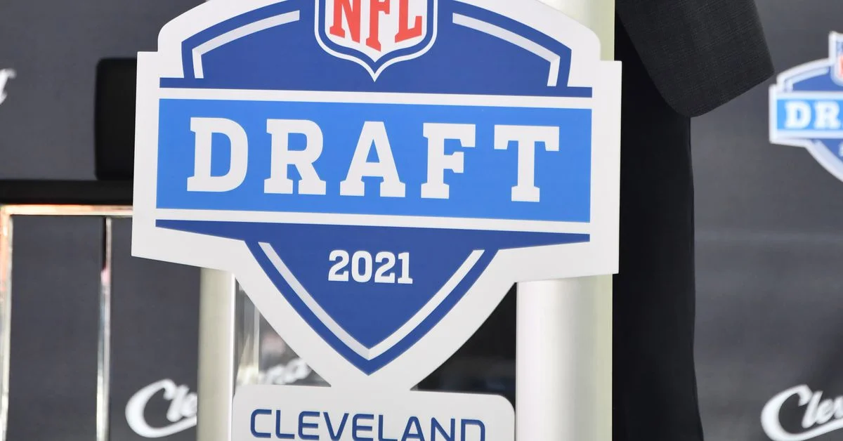 "Assessing the Browns' NFL Draft Strategy and Roster Changes for 2023 Season"