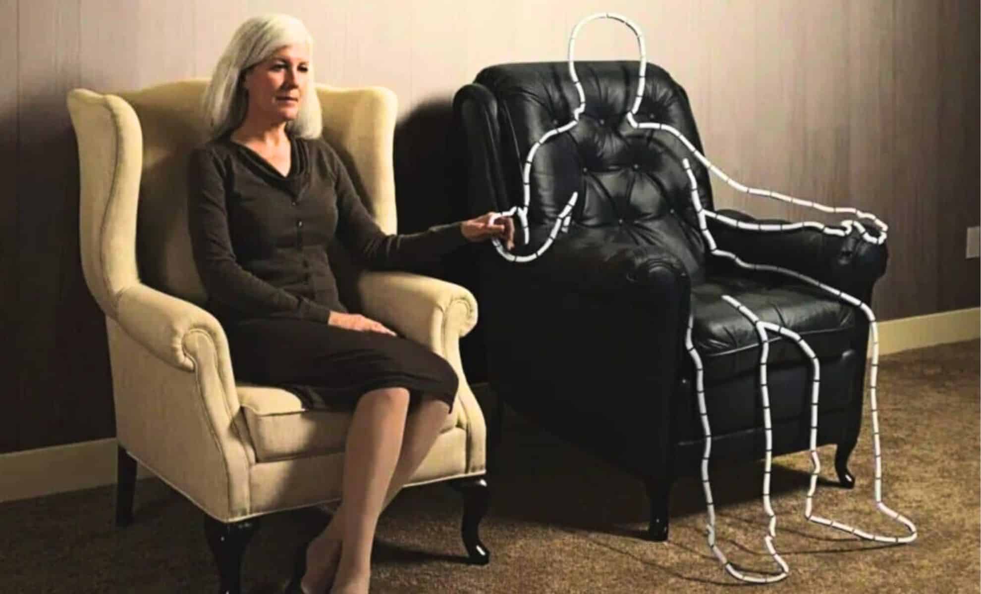 Featured image for Scientists Uncover Why Women Outlive Men Globally