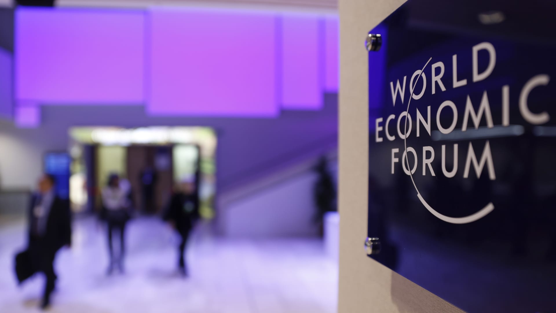 Featured image for "Global Leaders Debate High Interest Rates at Davos"