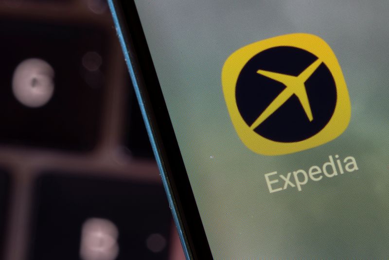 Featured image for "Expedia's Stock Plummets as 2024 Revenue Forecast Dips Due to Declining Air Fares"