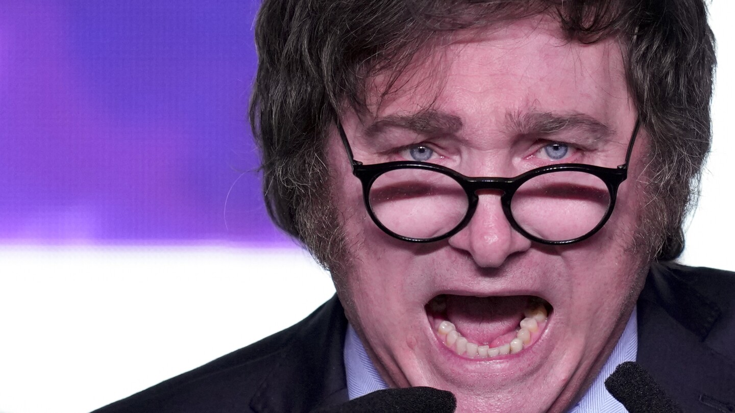 Featured image for "Argentina's Far-Right Candidate Triggers Currency Devaluation and Interest Rate Hike"