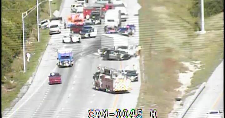 Featured image for "Massive Multi-Vehicle Crash Shuts Down I-64 near Interstate 265"