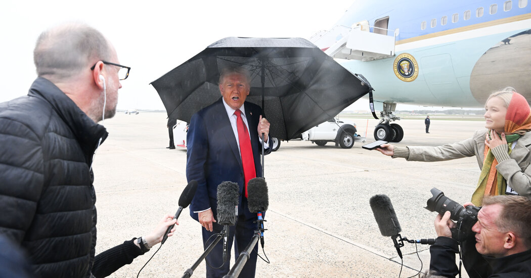 Featured image for Asian Markets React to U.S.-China Trade Tensions and Trump’s Tariff Threats