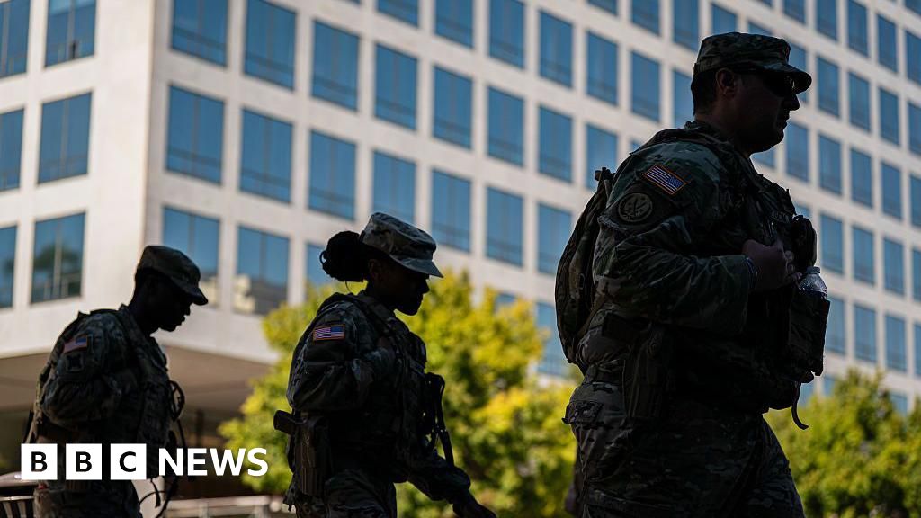 Featured image for Reclusive Mellon Heir Funds $130 Million to Pay Troops During Shutdown