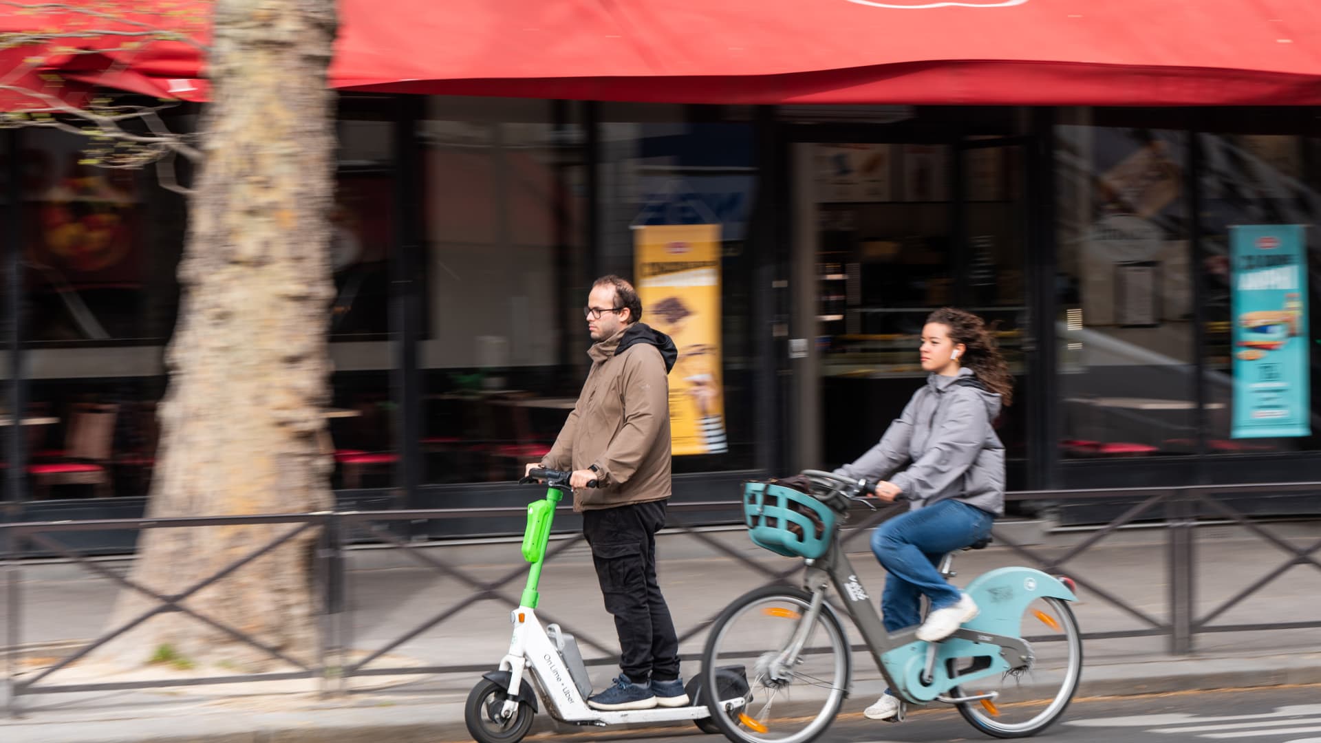 Featured image for Paris Takes a Stand: Banning E-Scooter Rentals and Diesel Vehicles