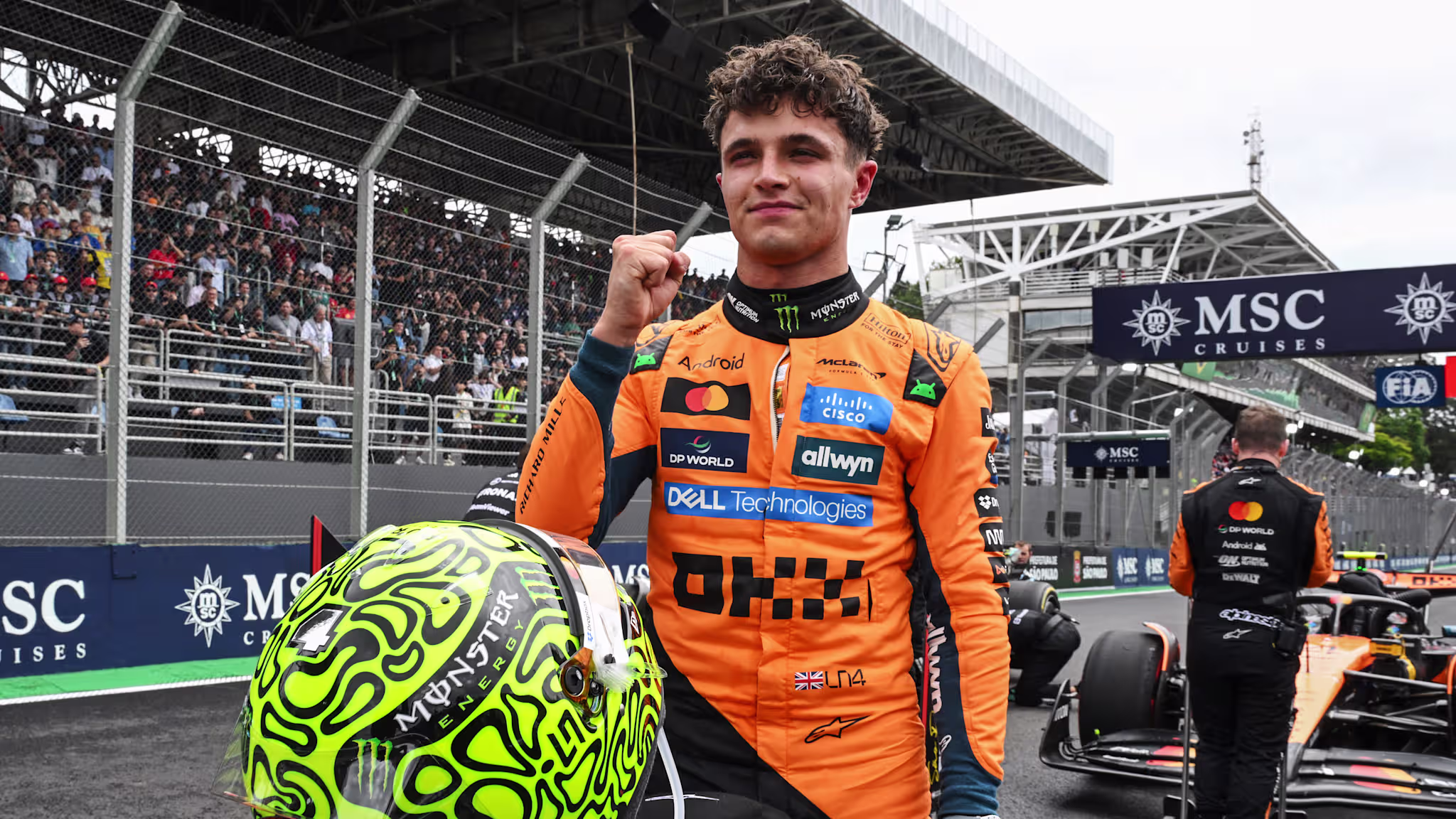 Featured image for Norris Wins Sao Paulo Sprint Amid Piastri Crash