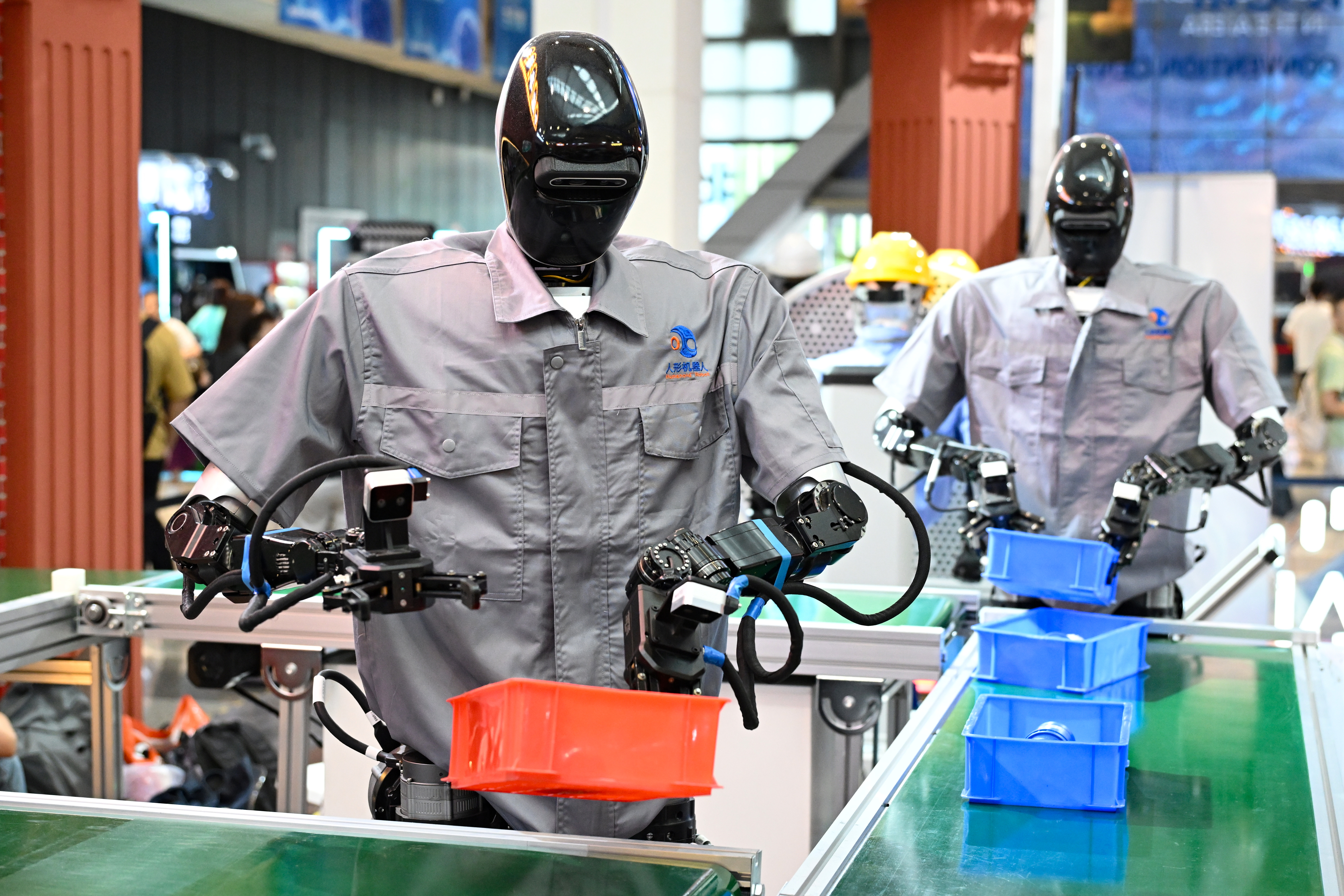 Featured image for Navigating the AI Job Landscape: Opportunities and Risks