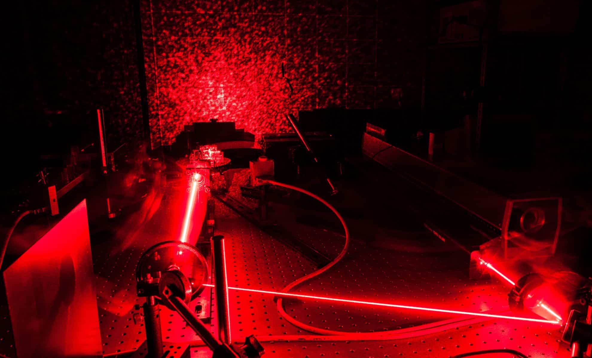 Featured image for Quantum Physics Breakthrough Achieves Precise Time Reversal