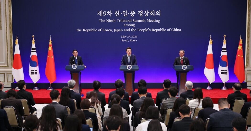 Featured image for China, Japan, South Korea Unite on Trade Amid U.S. Tensions