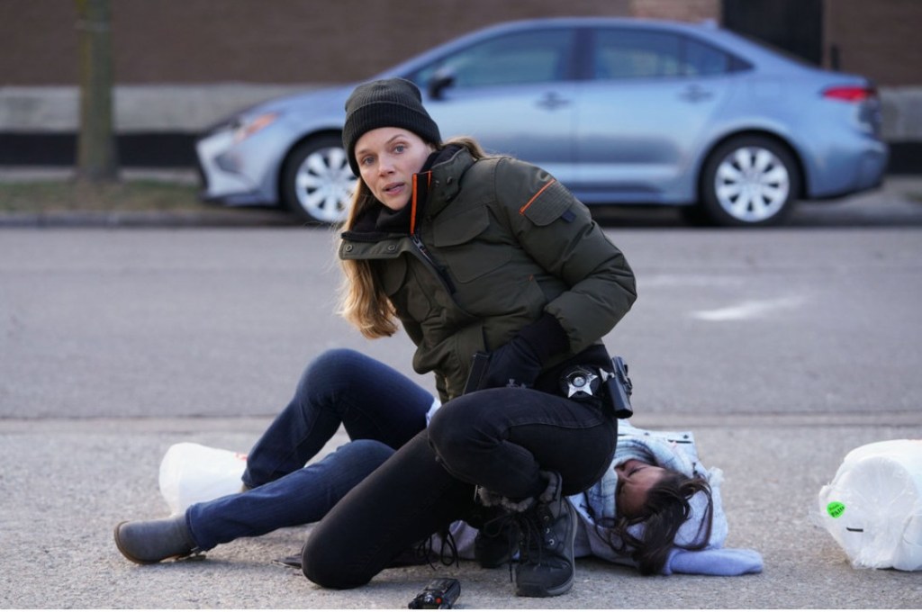 Featured image for "Tracy Spiridakos Bids Farewell to 'Chicago PD' in Finale"