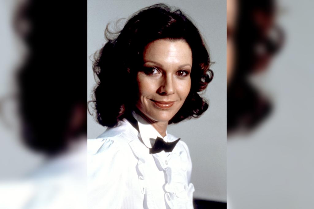 "Actress Pamela Salem, Known for James Bond and Doctor Who, Passes Away at 80"