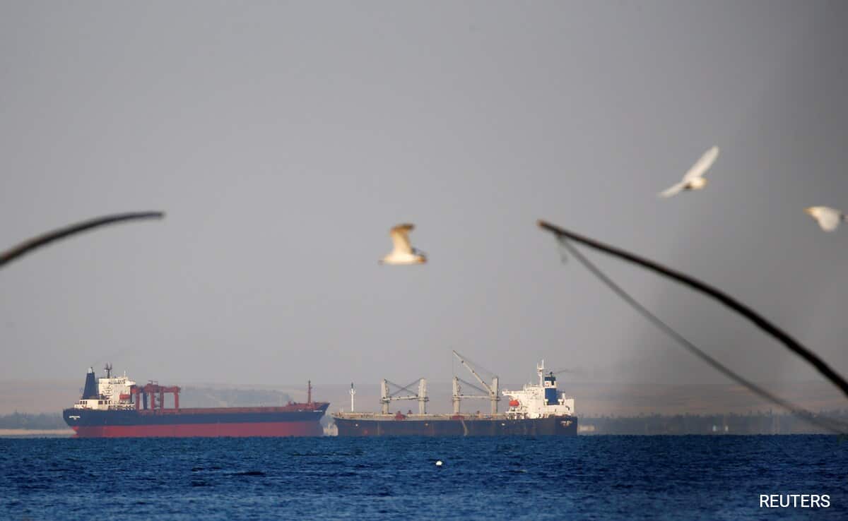"US Strikes Houthi Anti-Ship Missiles in Red Sea"