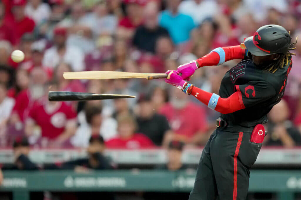 "Reds Rookie Elly De La Cruz Hits for the Cycle in 12th Straight Win"