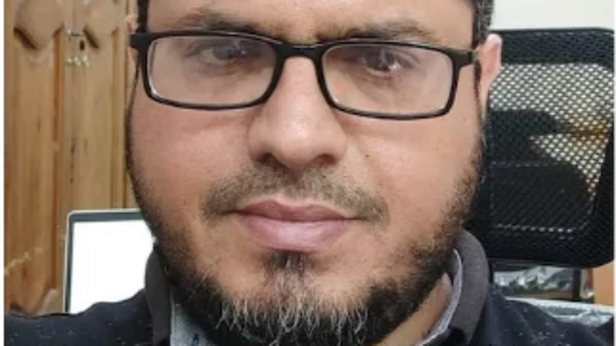 "Controversial Video Emerges of UN Aid Worker Handling Shot Israeli Soldier's Body"