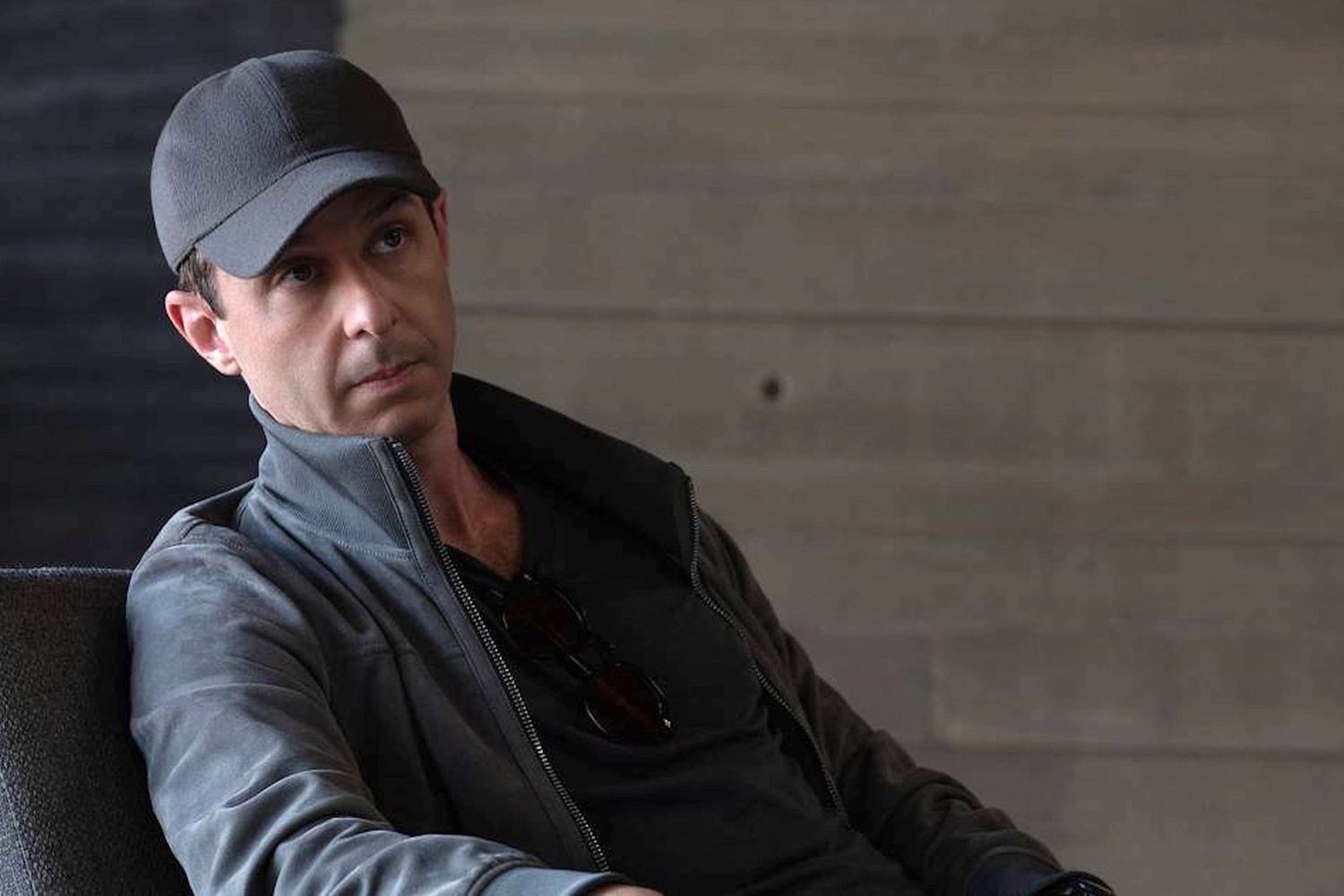 "Succession" Star Jeremy Strong Compares Series Finale to Intense Ski Run