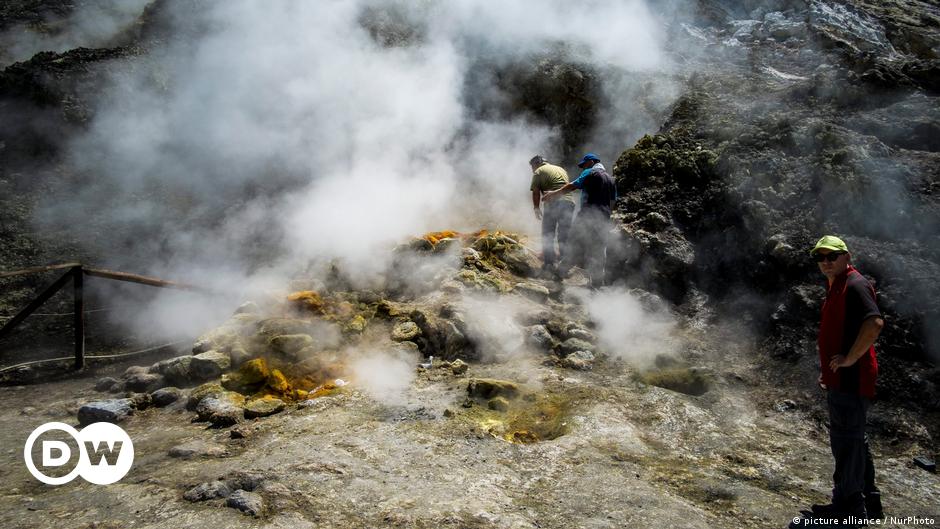 "Preparing for Disaster: Italy's Evacuation Plan for Europe's Super Volcano"
