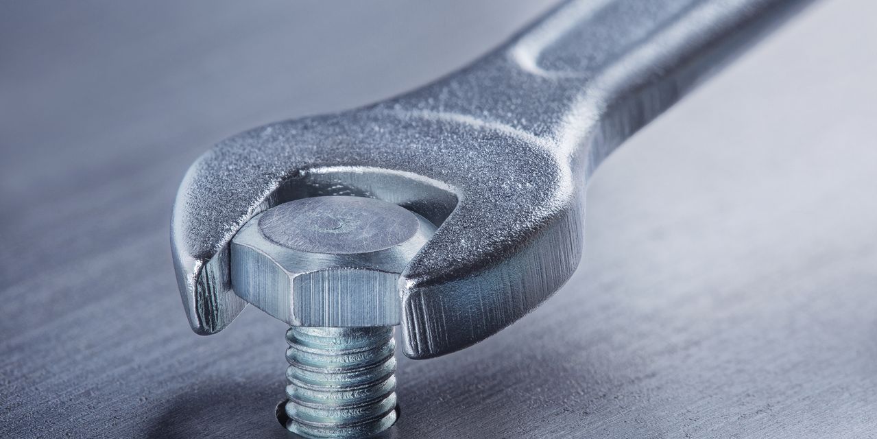 Featured image for "Bridgewater CIOs: Market Enters Second Stage of Tightening"