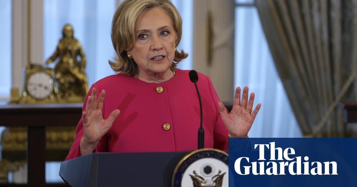Hillary Clinton Urges Deprogramming of Trump Supporters, Calls for Unity