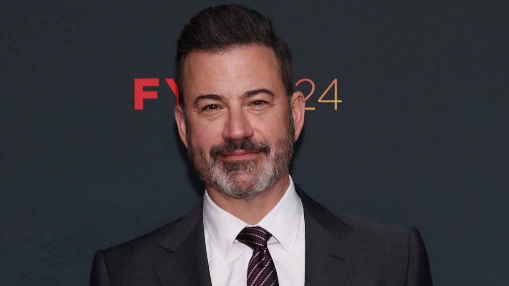 Featured image for Jimmy Kimmel's Son Billy, 7, Undergoes Third Open Heart Surgery