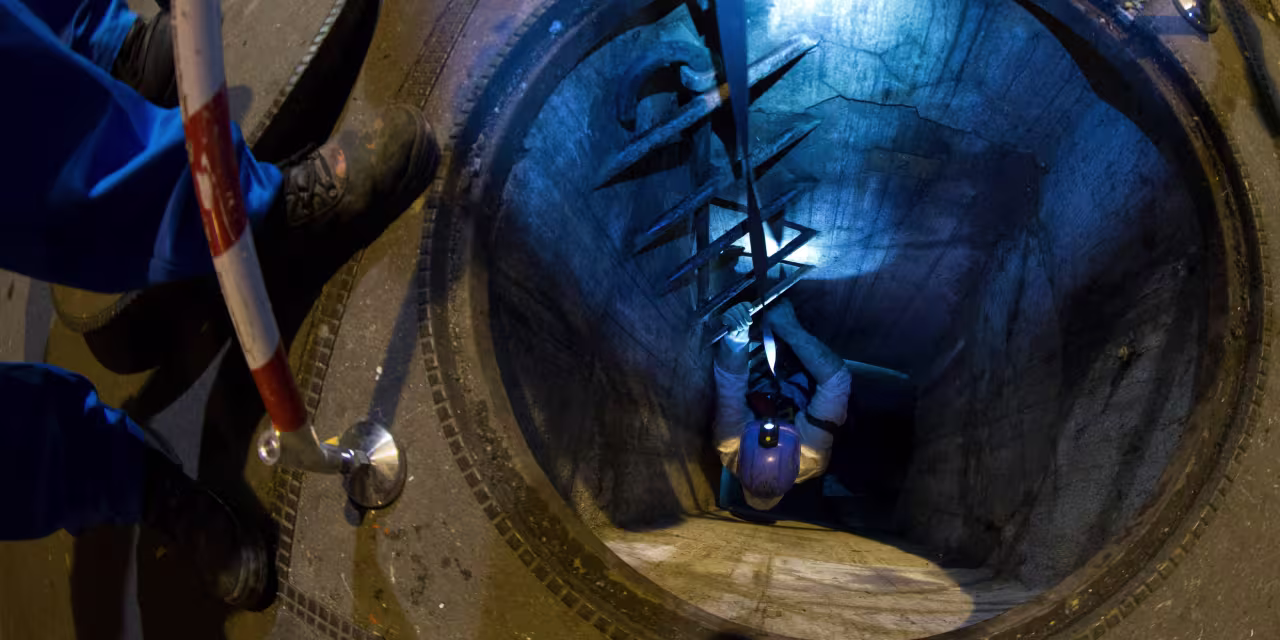Unusual Activity Detected in Wall Street's Financial Plumbing
