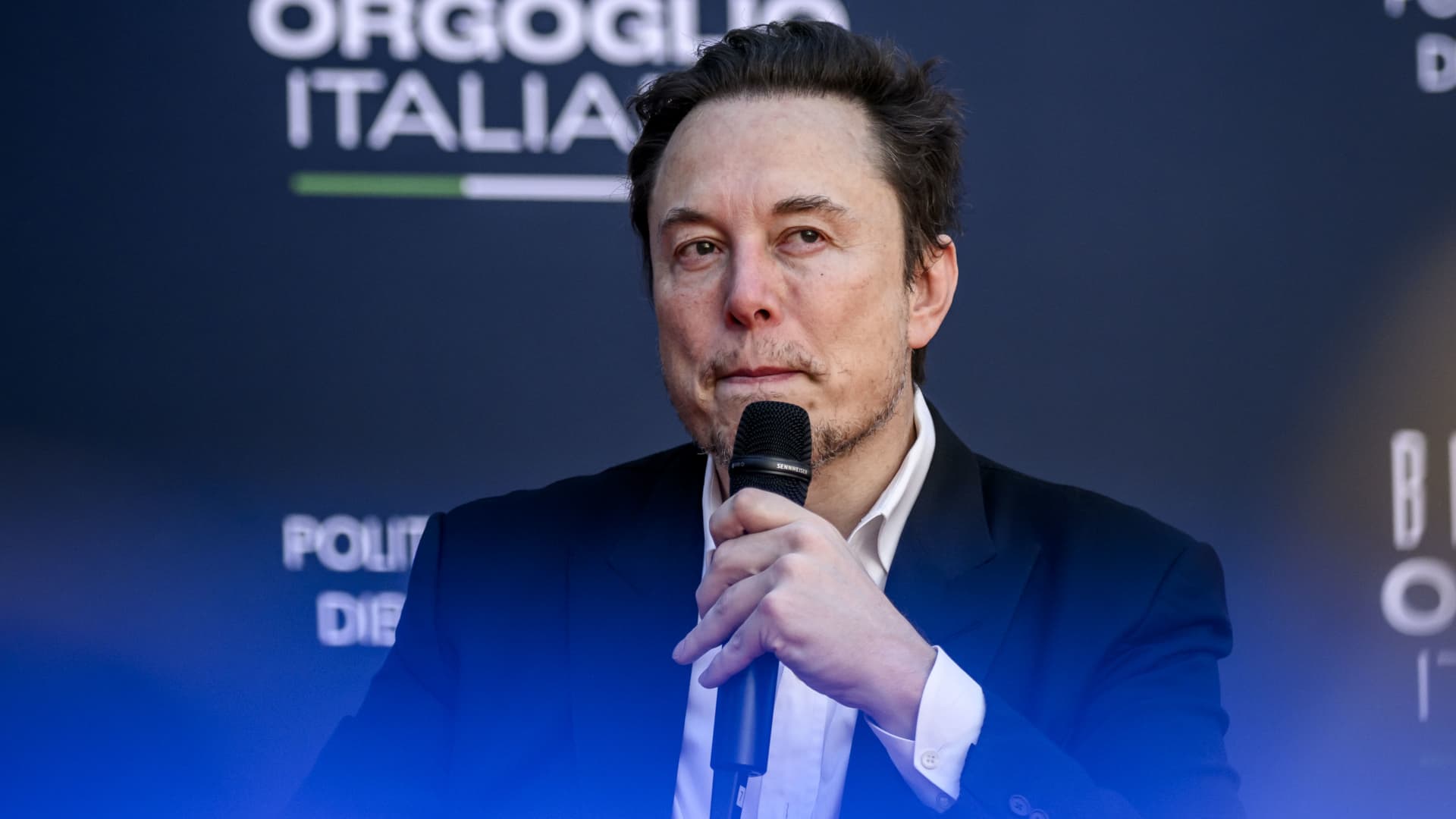 "House China committee urges Elon Musk to provide SpaceX Starshield internet to U.S. troops in Taiwan"