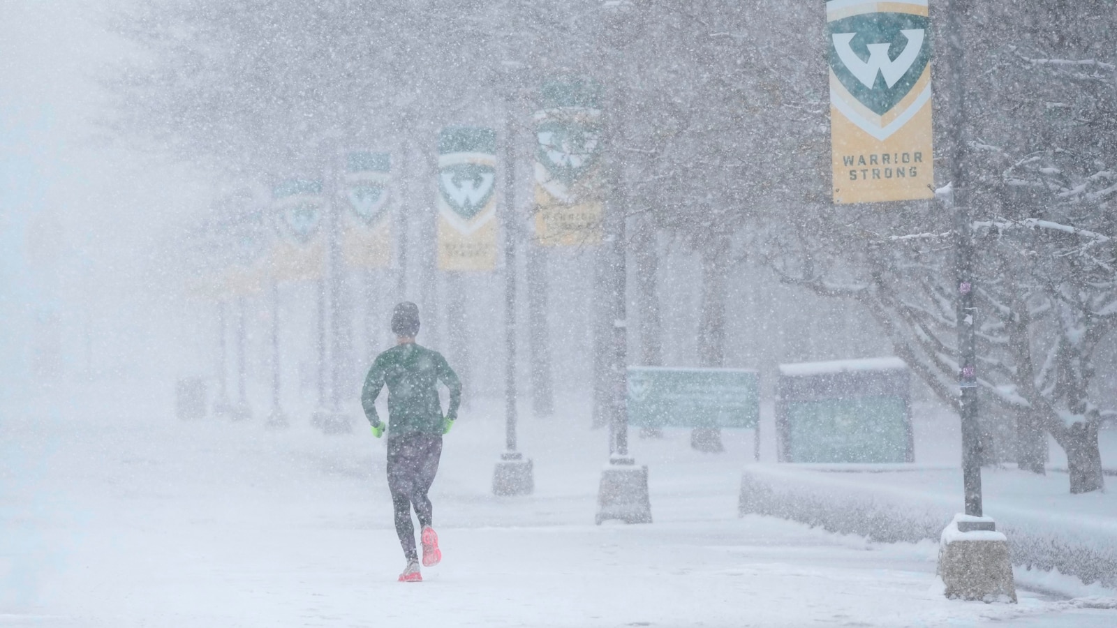 Featured image for "Major Spring Snowstorm Threatens Northern Plains and Upper Midwest with Blizzard Conditions and Power Outages"