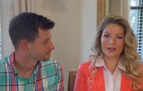 Featured image for Erin Bates in ICU After Seventh Child's Birth, Reunites with NICU Baby