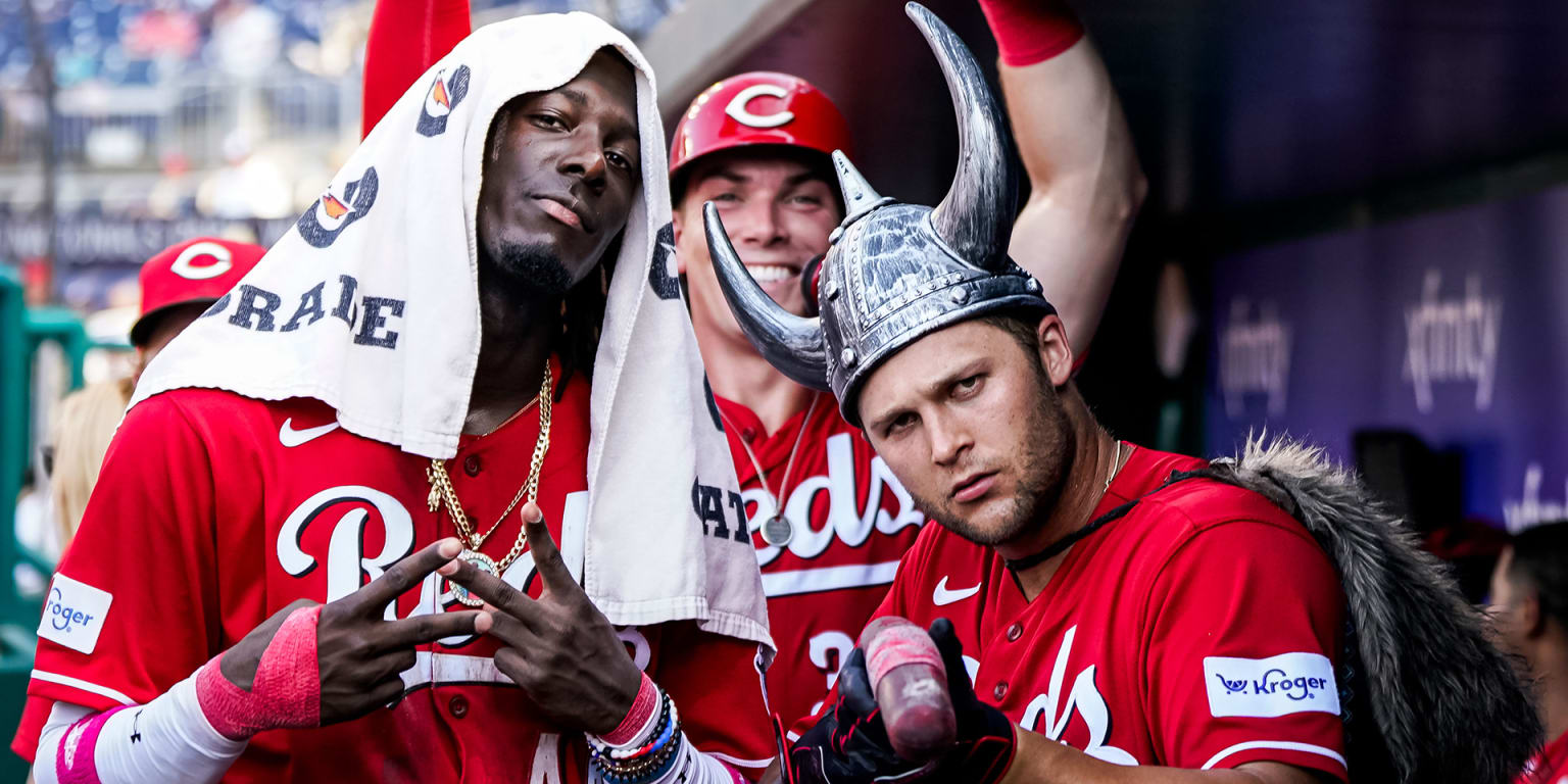 Featured image for Reds' Nick Senzel leads team to sweep of Nationals with clutch homer