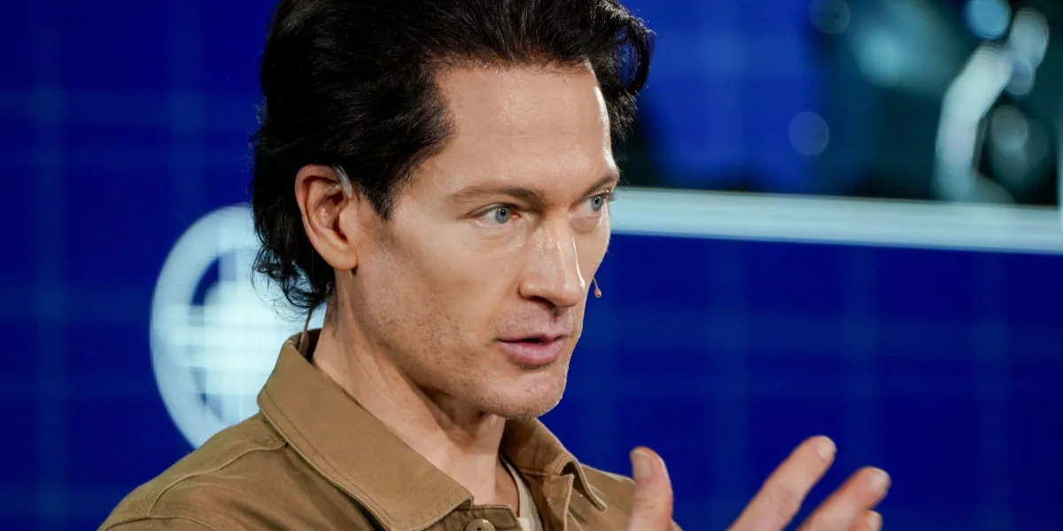 "Revolutionary Doctor and 10 Apps: Unlocking Bryan Johnson's Blueprint for Reverse Aging"