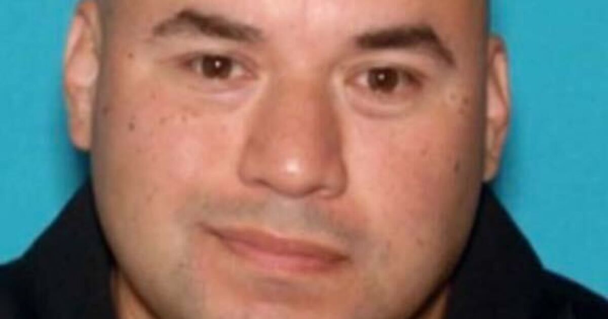 Ex-LAPD officer accused of child sex crimes dies in custody.