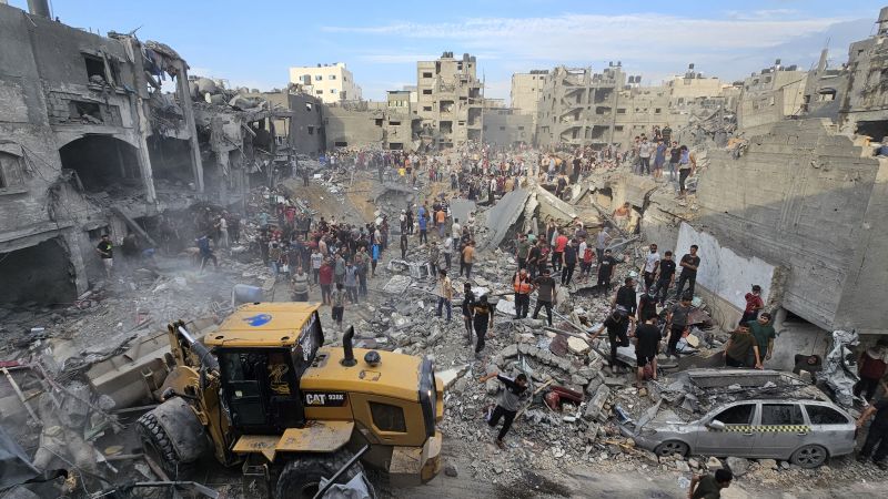 Featured image for Israel's Use of 2,000-Pound Bombs in Gaza: Unveiling the Devastation