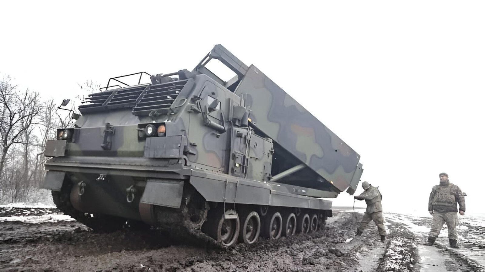 "Ukraine Strikes Russian Base in Crimea with ATACMS Rockets, S-400 System Targeted"