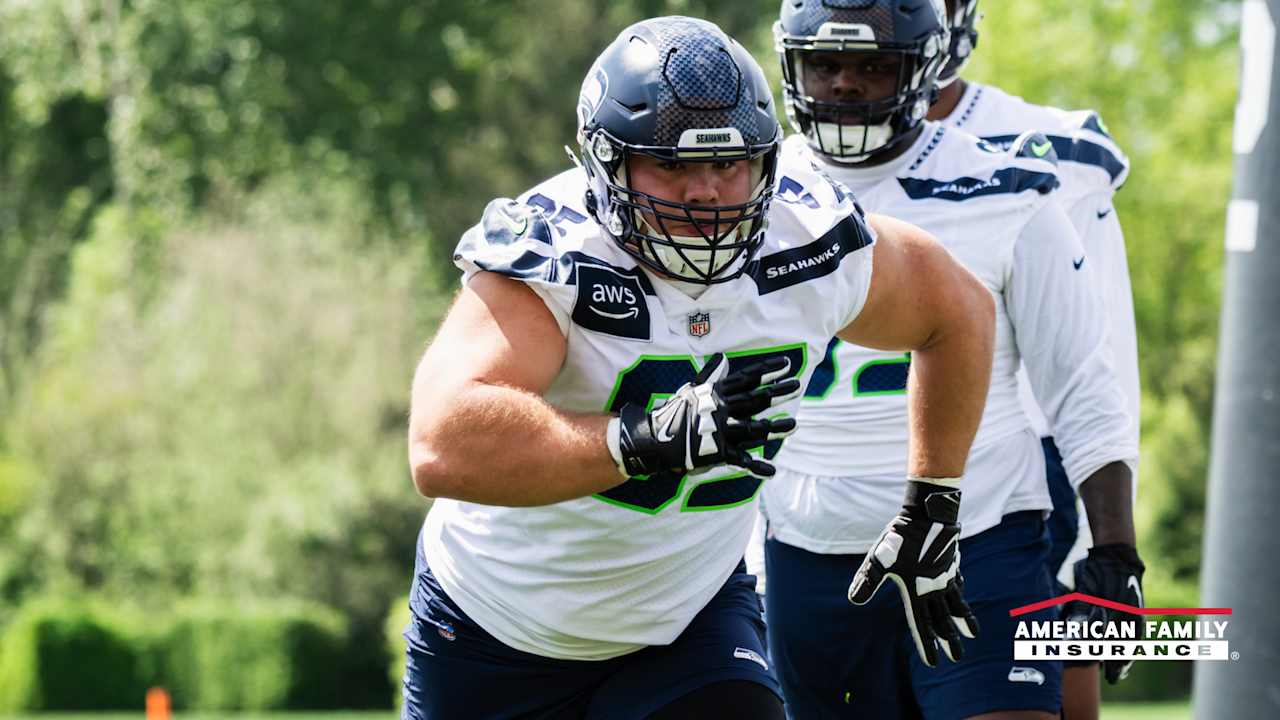 Seahawks bolster defensive line with Thor Griffith signing and roster moves
