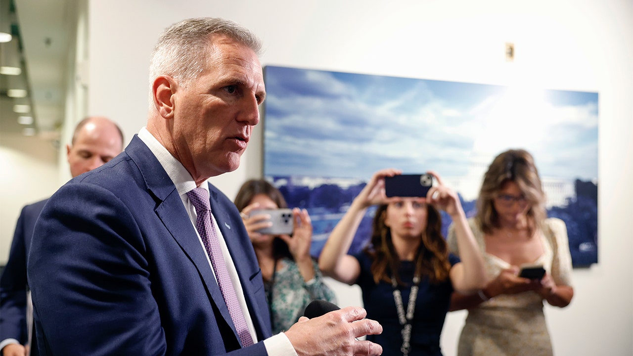 "Kevin McCarthy's Plan to Reclaim Speakership with Jim Jordan Signals a Shifting GOP Landscape"