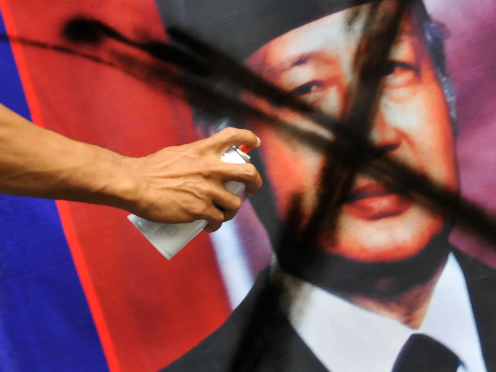 Indonesia Declares Former President Suharto a National Hero Amid Controversy