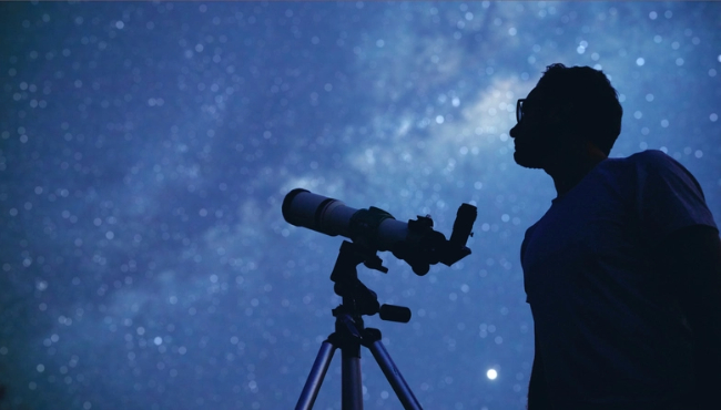 "Ellen answers: Can we witness the rare alignment of five planets in late March?"