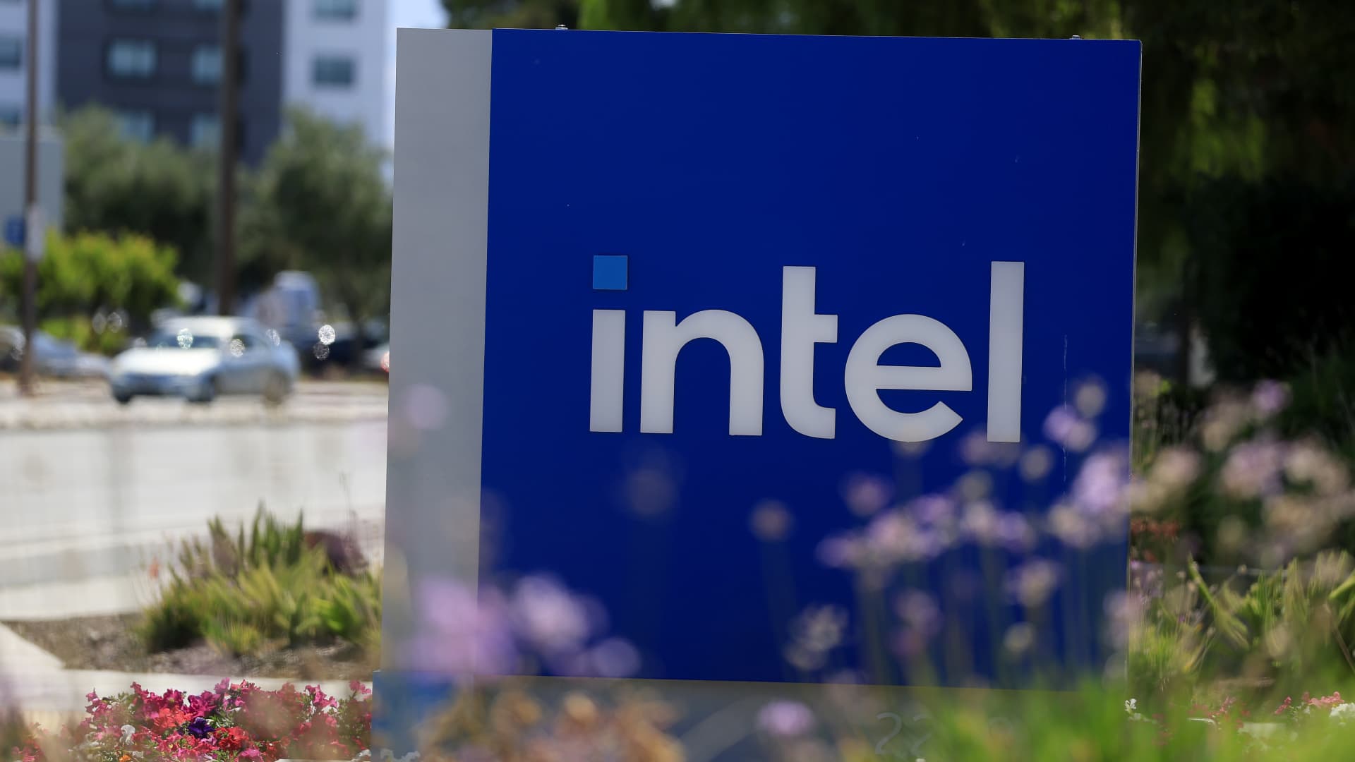 Featured image for Intel's Recovery and Growth Amid Nvidia Deal and Market Rally