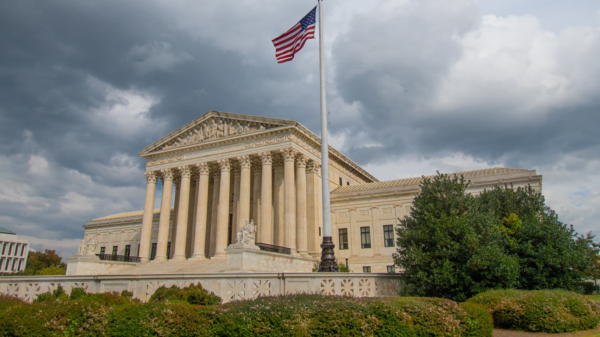 "Uncertainty Looms Over Biden's Student Loan Forgiveness Plan Amid Veto and Supreme Court Case"