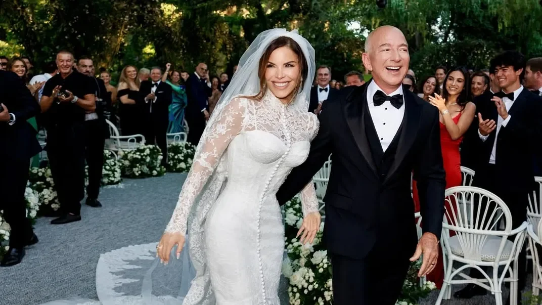 Celebrities Shine at Bezos and Sánchez's Wedding