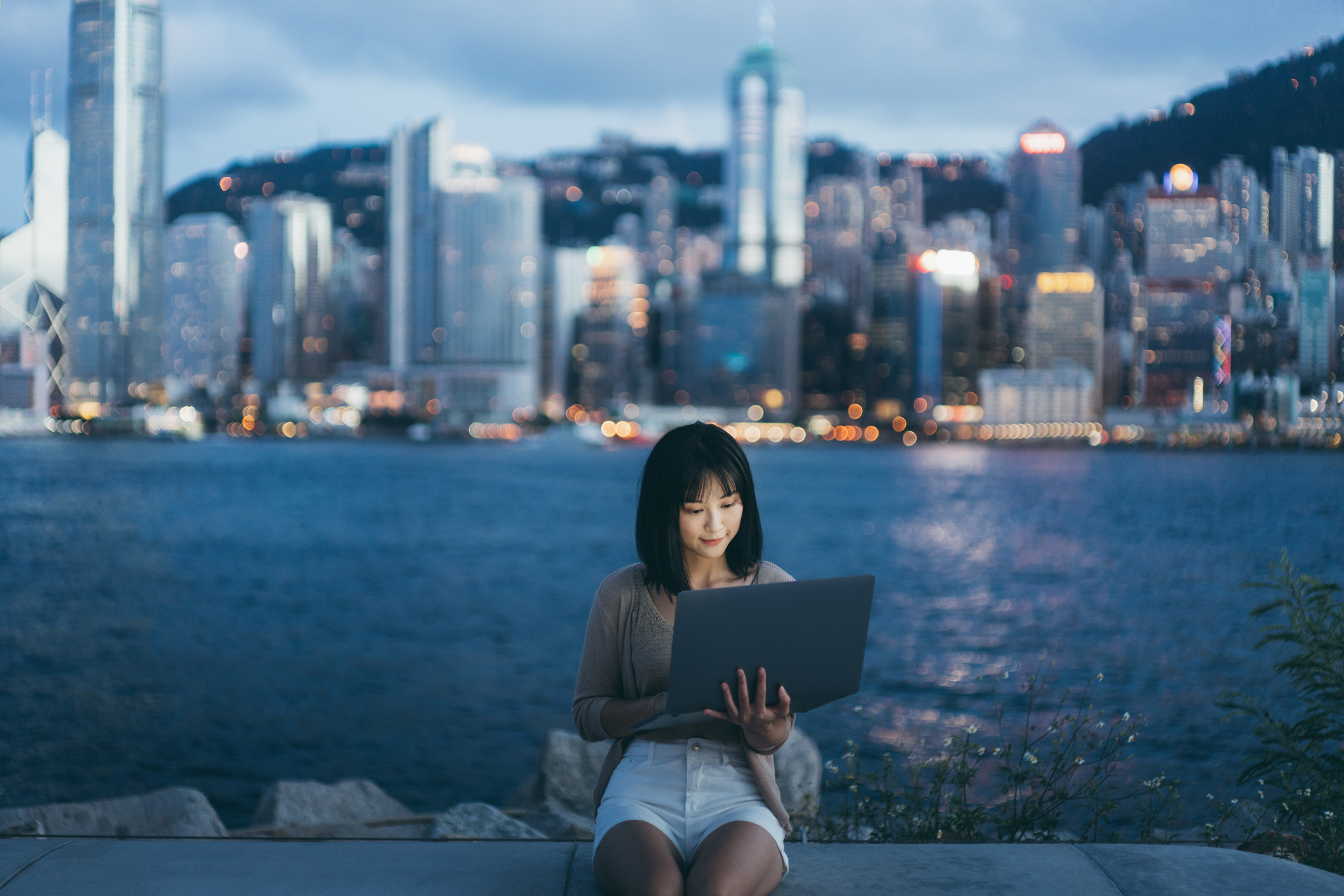 "Tech Stock Turmoil: Alibaba, JD.com, and PDD Holdings Continue to Decline"