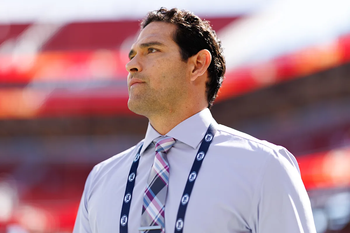 Featured image for Former NFL QB Mark Sanchez Hospitalized After Indianapolis Stabbing