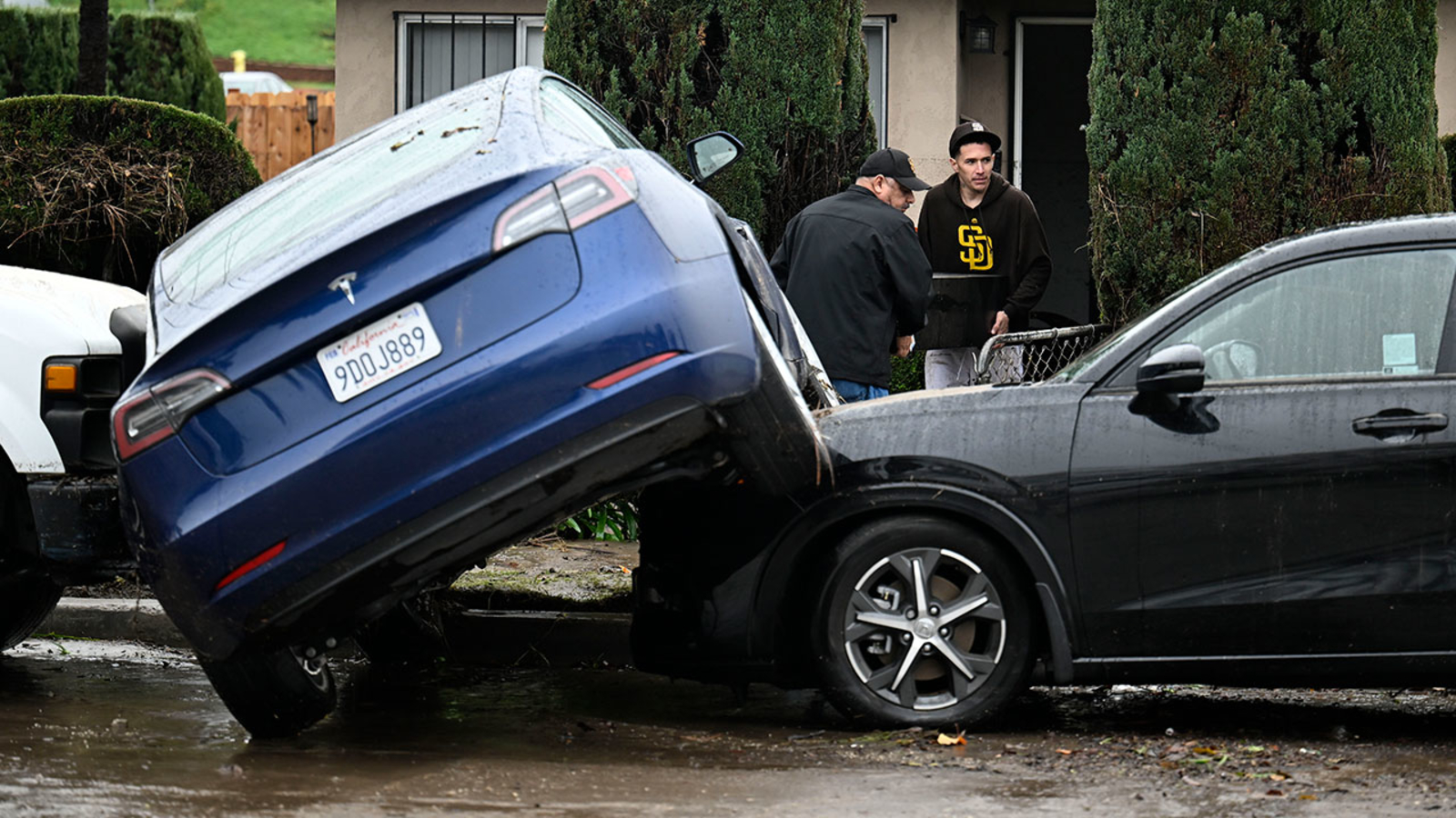 "San Diego Devastated by Unforeseen Flash Floods, Residents Struggle to Cope"