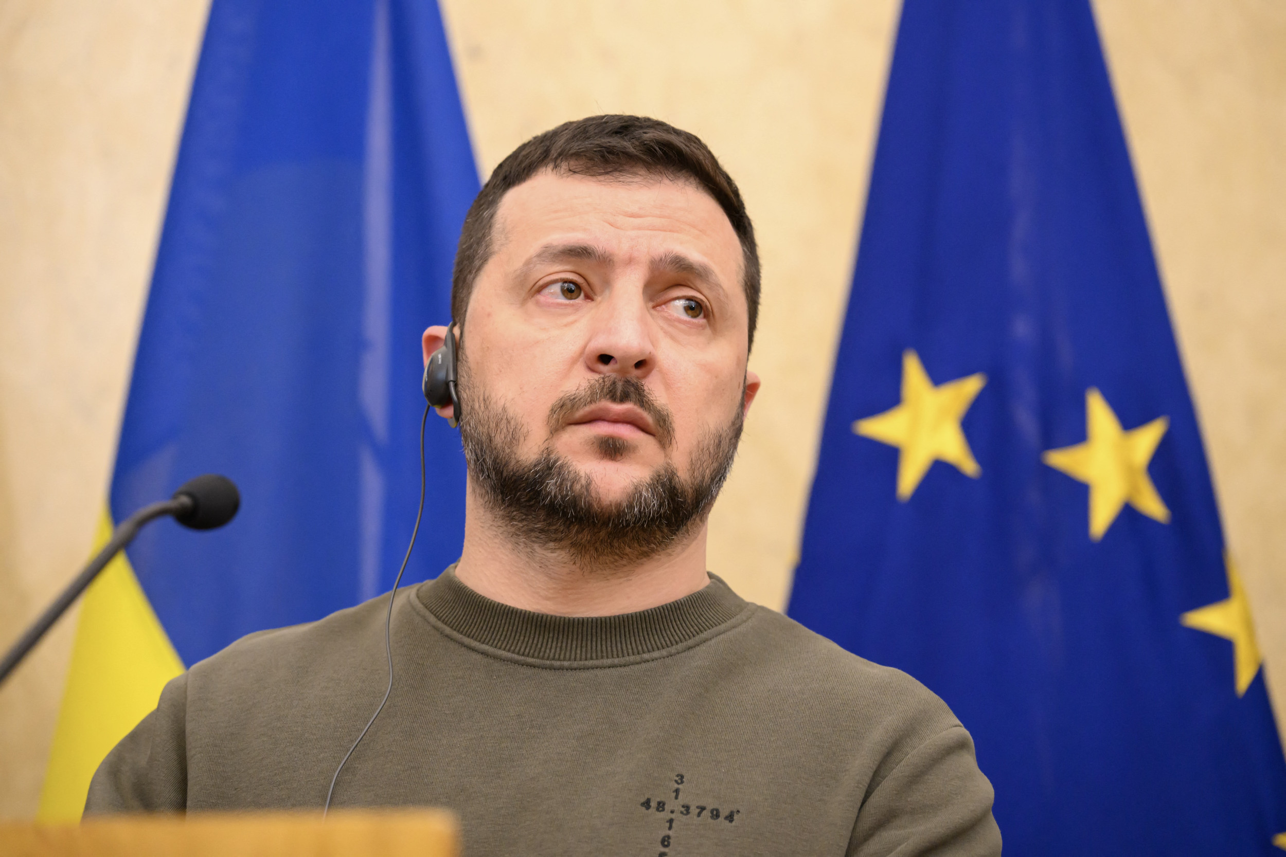 Zelenskyy's Warning: No Cease-Fire as Russia Gains Ground