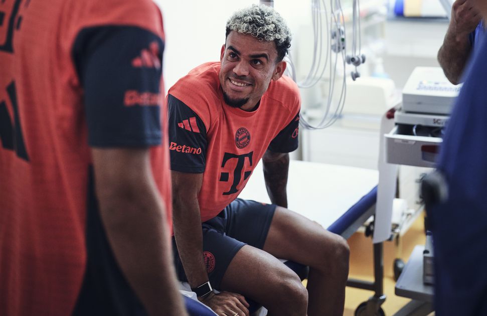 Featured image for Bayern Munich's Bold Move for Luis Díaz Sparks Mixed Reactions