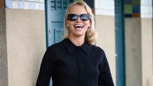 Featured image for Pamela Anderson Unveils Bold New Hair Color and Style