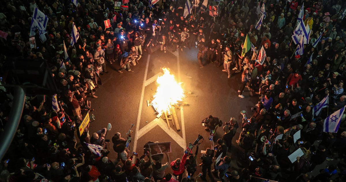 Featured image for "Protests Across Israel Demand Release of Hostages and End to Wartime Coalition"