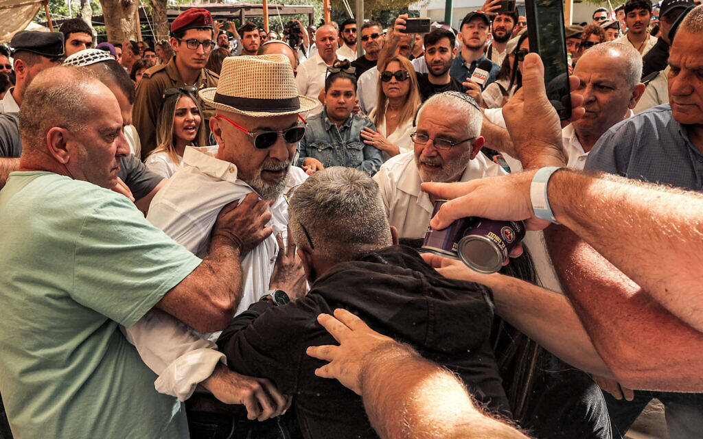 Featured image for Political tensions overshadow Israel's Memorial Day ceremonies.