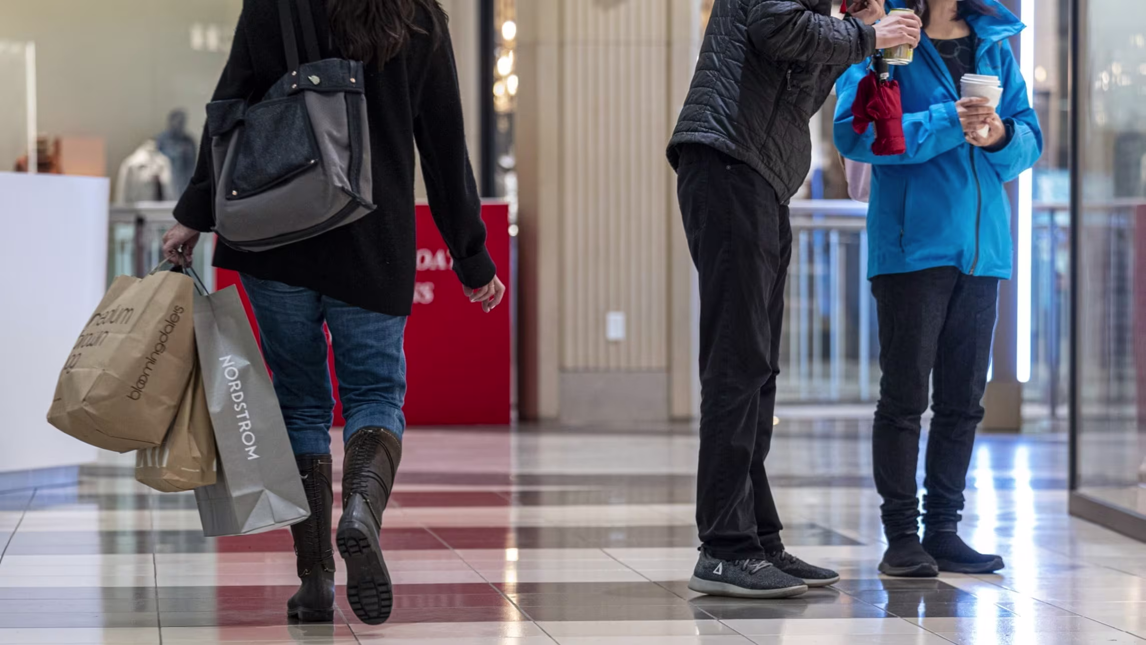 Featured image for US Q2 GDP Growth Revised Up to 3.8% on Strong Consumer Spending